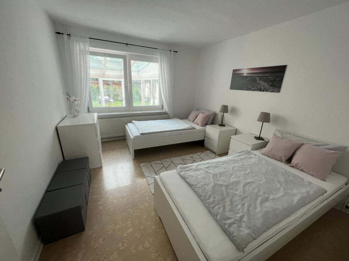 Familienfreundliche Ferienwohnung Mit Wintergarten Badow Exteriör bild